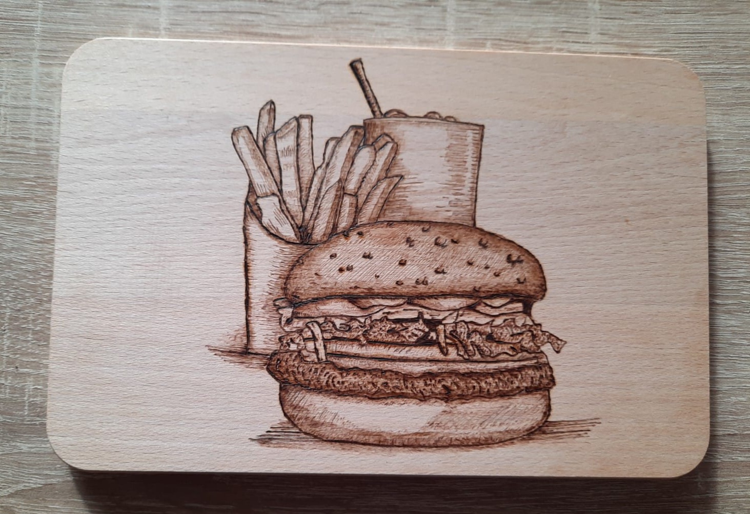 Brandmalerei Burger auf Holz